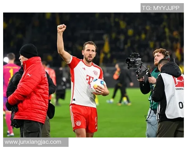 凯恩16分钟帽子戏法，拜仁5比0横扫斯图加特——德甲赛场上的“帽子”传奇！